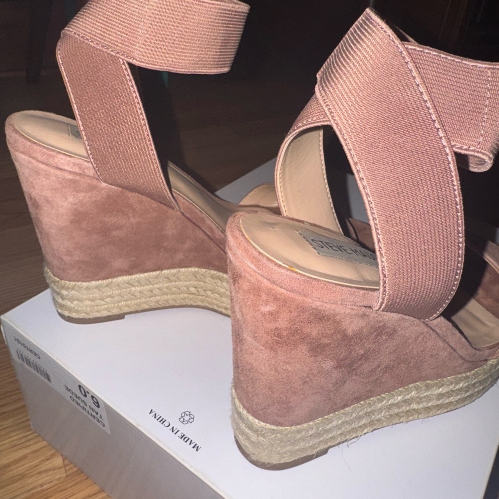 Steve Madden Women's Pink Wedge Sandals - Picture 3 of 4